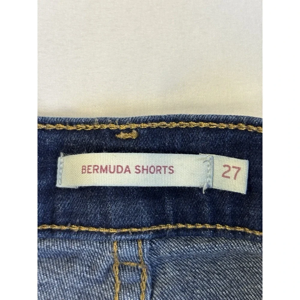 Levi's Women's 27 Dark Wash Bermuda Jean Shorts Jorts Classic Mid Rise Stretch